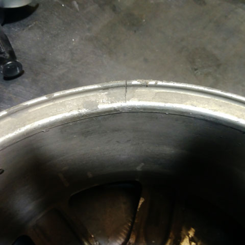 трещина на диске